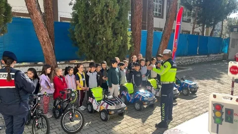 Sinop'ta Miniklere Trafik Eğitimi