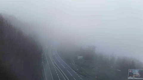 Bolu Dağı'nda Sis ve Sağanak Yağış