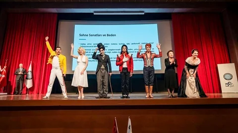 Bursa'da Sanat ve Gelecek Konuşuldu
