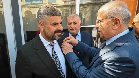 Malatya'da CHP'li Üye AK Parti'ye Katıldı