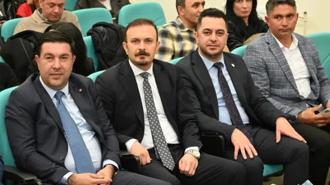 Kars'ta Kadın Zirvesi Büyük İlgi Gördü