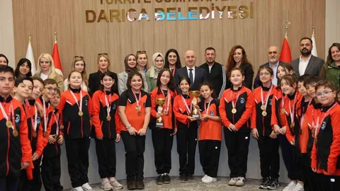 Darıca Belediyesi Halk Oyunları Ekibi Şampiyon Oldu