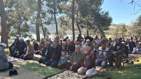 Yağmur Sonrası Şükür Duası Manisa'da