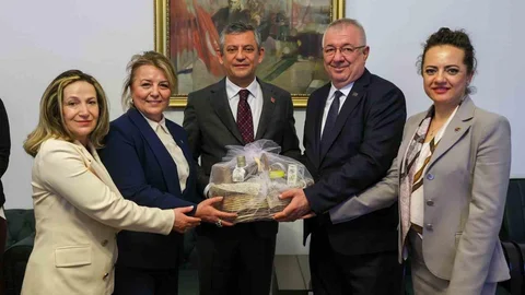 Edremit'te CHP Lideri ile Buluşma