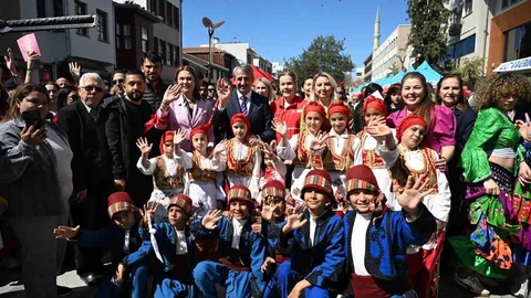 Edirne'de Dünya Romanlar Günü Kutlaması