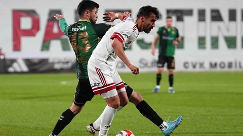 Ümraniyespor, Sakaryaspor'u Mağlup Etti