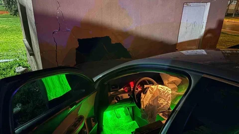 Kayseri'de Yağışta Kontrolden Çıkan Araç Kazası