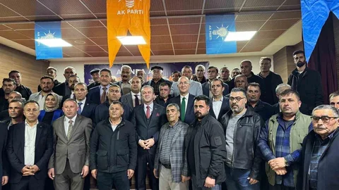 Gelecek Partisi’nden 35 Kişi AK Parti'ye Katıldı
