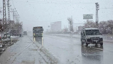 Van'da 11 Yerleşim Yeri Kapandı
