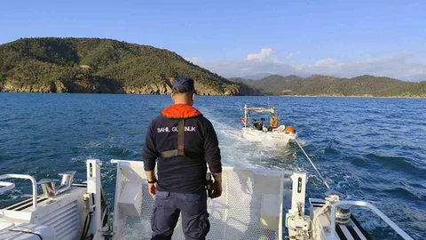 Fethiye Açıklarında Tekne Kurtarma Operasyonu