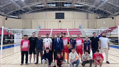 Bilecik'te Çocuklarla Voleybol Etkinliği