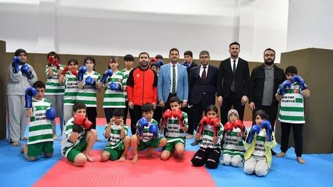 Yeşilyurt’ta Modern Spor Salonu Açıldı
