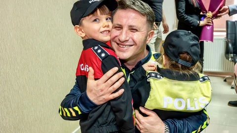 Bilecik'te Anaokulu Öğrencilerinden Polis Sürprizi