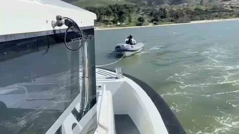 Çanakkale Boğazı'nda Bot Kurtarma Operasyonu