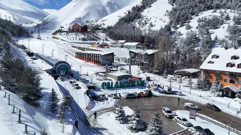 Erzurum'da Palandöken'de Kar Yağışı