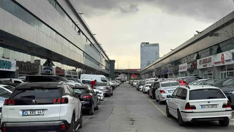 İstanbul'da İkinci El Araç Piyasası Durma Noktasında