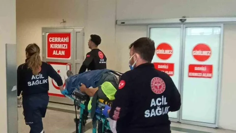 Adıyaman'da İnşaat İskelesi Çöktü