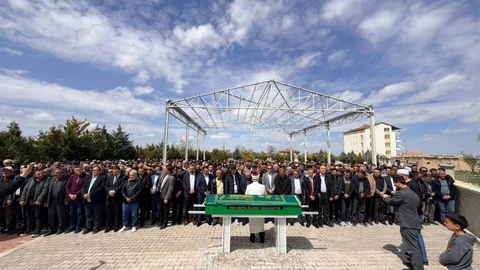 Aksaray'da Kameramanın Cenazesi Törensiz Uğurlandı