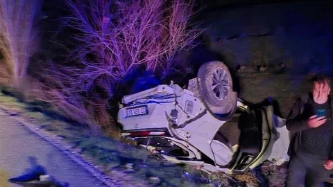 Elazığ'da Otomobil Takla Attı