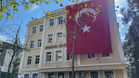Bornova Belediye Başkanı Eşki Serbest Bırakıldı
