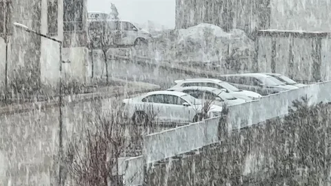 Yüksekova'da Kar ve Sis Etkisi