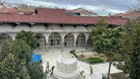 Gazi Kara Ahmet Paşa Külliyesi Restorasyonu Devam Ediyor