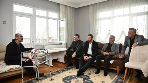 Başiskele'de Hastalara Moral Ziyareti