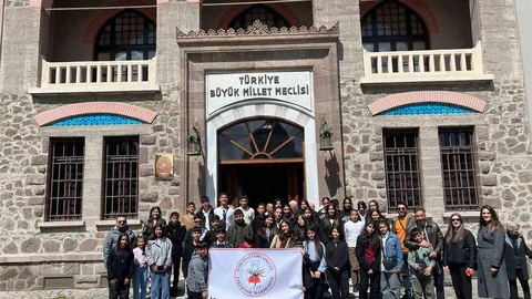 Mahmudiye'den Öğrencilerin Ankara Gezisi