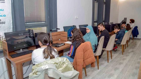 Diyarbakır'da Görme Engellilere Sesli Kütüphane