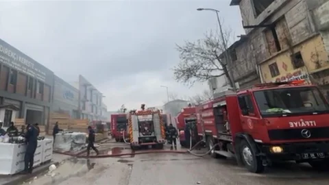 Gaziantep'te Kereste İmalathanesinde Yangın Çıktı
