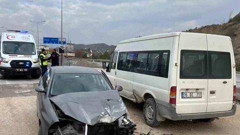 Bilecik'te Trafik Kazası: 3 Yaralı