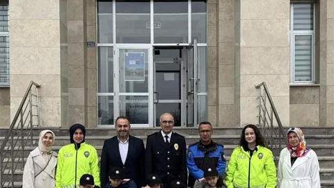 Minik Öğrencilerden Beyşehir Emniyetine Ziyaret