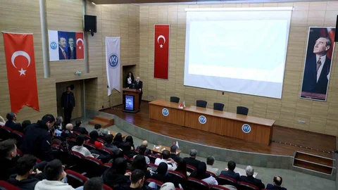 KAYÜ'de Kitle Fonlama Eğitimi Düzenlendi