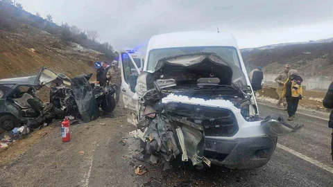 Gümüşhane’de Trafik Kazası: 1 Ölü, 10 Yaralı