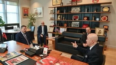 Bakan Çiftçi, 15 Temmuz Gazisini Ziyaret Etti