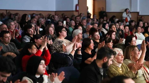 Aşık Veysel'in Türküleri Aliağa'da Söylendi