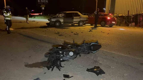 Çanakkale'de Otomobil ve Motosiklet Kazası