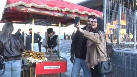 İstanbul'da Kestaneci Alper Temel'in Başarısı