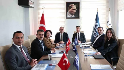 Kıyı Ege Belediyeleri Ayvalık'ta Toplandı