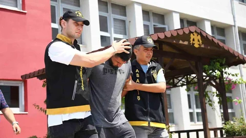 Adana'da Uzman Çavuşa Ağır Cezalar Verildi