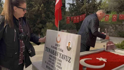 Bursa'da Şehidin Hatırası Çalındı
