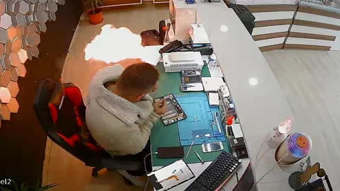 Bayburt'ta Patlayan Telefon Bataryası