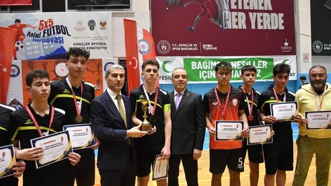 Afyonkarahisar'da Mini Futbol Turnuvası Finali