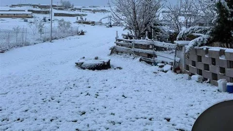 Karapınar'da Nisan Ayında Kar Yağdı