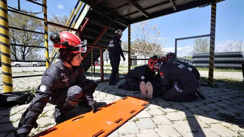 Denizli'de DEBAK Ekibi Eğitimlerine Devam Ediyor
