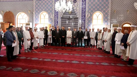 Mersin'de Genç Hatipler Hutbe Okuma Yarışması Finali Yapıldı