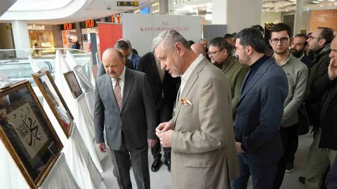 Hattat Emrullah Demirkaya'nın Eserleri Kastamonu'da Sergileniyor
