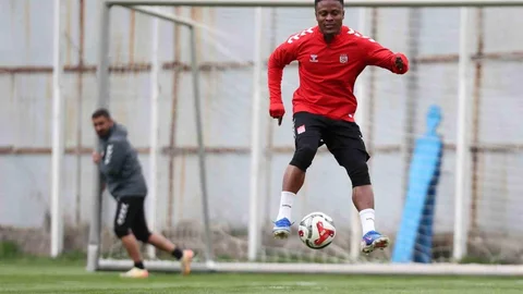 Sivasspor İstanbulspor Maçına Hazırlanıyor