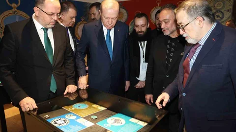 Cumhurbaşkanı Erdoğan Saat Sergisini Ziyaret Etti