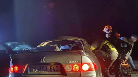 Kırşehir'de İki Araç Çarpıştı